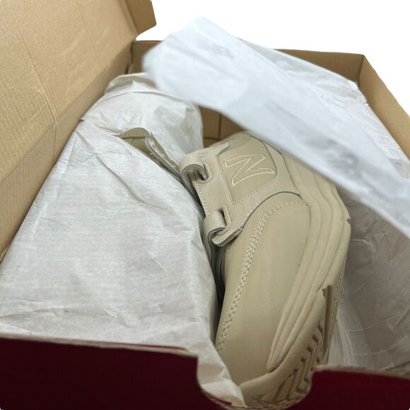 New Balance Leather Walking Shoes Mens 928 V3 MW928HN3 Beige Size 10 B Narrow